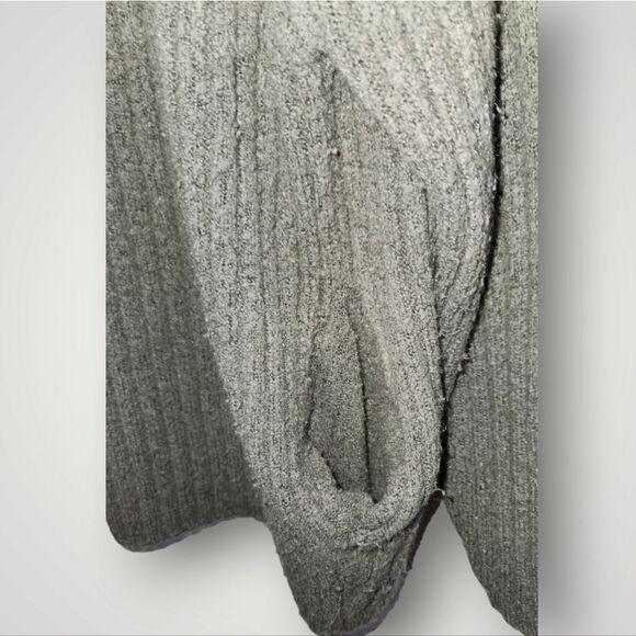 Mistic prysm by listicle Gray knit crewneck Pullover Sweater S/m - Picture 6 of 9